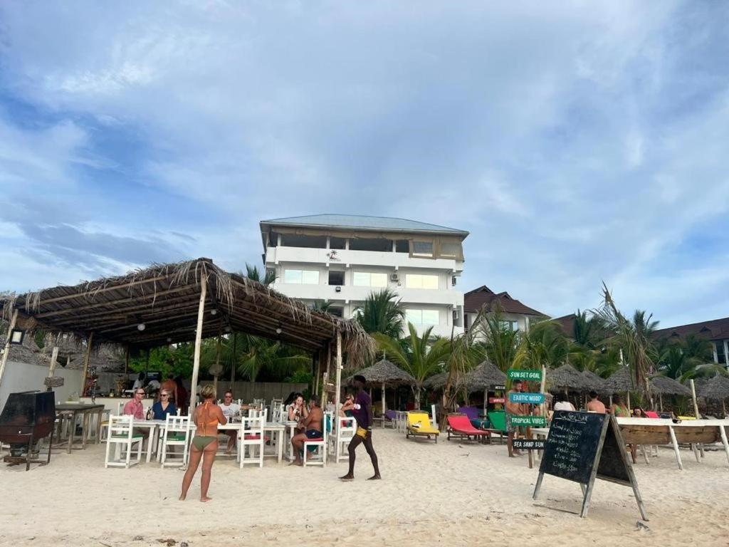 Sunseabar Beach Resort Kendwa Luaran gambar